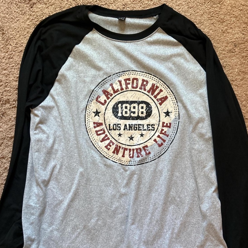 SHEIN Black and Gray California Raglan Tee